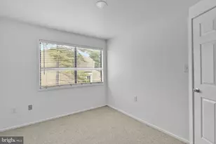 8619 Welbeck Way, Gaithersburg, MD 20886 - Photo 9