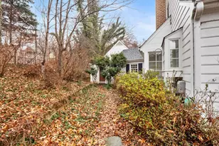 6416 Little Leigh Ct, Cabin John, MD 20818 - Photo 41