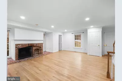 6416 Little Leigh Court, Cabin John, MD 20818 - Photo 7