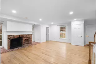 6416 Little Leigh Ct, Cabin John, MD 20818 - Photo 7