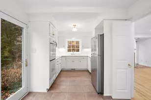 6416 Little Leigh Ct, Cabin John, MD 20818 - Photo 15