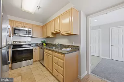 5450 Whitley Park Terrace #HR-901, Bethesda, MD 20814 - Photo 7