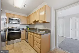 5450 Whitley Park Terrace, Bethesda, MD 20814 - Photo 7