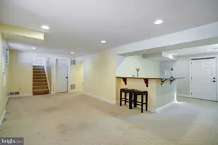 13017 Parkland Dr, Rockville, MD 20853 - Photo 11