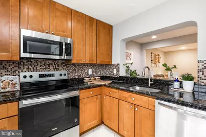 17930 Cottonwood Terrace, Gaithersburg, MD 20877 - Photo 5