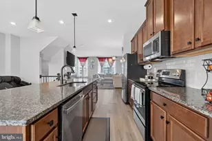 9599 Tall Oaks Rd, Montgomery Village, MD 20886 - Photo 11