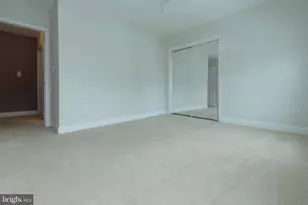 10817 Maplecrest Ln, Potomac, MD 20854 - Photo 27