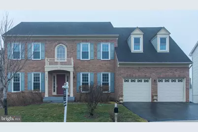 10817 Maplecrest Ln, Potomac, MD 20854 - Photo 1