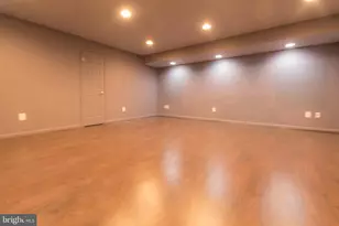 10817 Maplecrest Ln, Potomac, MD 20854 - Photo 51