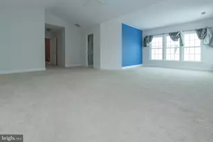 10817 Maplecrest Ln, Potomac, MD 20854 - Photo 29