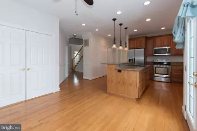 10817 Maplecrest Ln, Potomac, MD 20854 - Photo 19