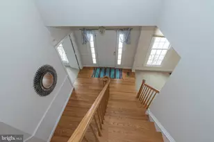 10817 Maplecrest Ln, Potomac, MD 20854 - Photo 23