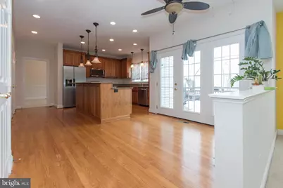 10817 Maplecrest Ln, Potomac, MD 20854 - Photo 15