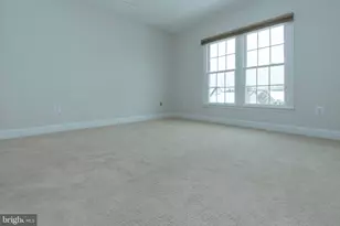 10817 Maplecrest Ln, Potomac, MD 20854 - Photo 39