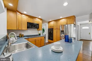 11715 Stonington Pl, Silver Spring, MD 20902 - Photo 27