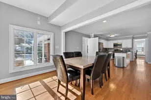 14 Fairwood Ct, Rockville, MD 20850 - Photo 17