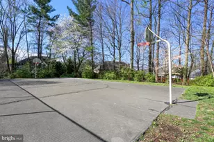 6315 Haviland Dr, Bethesda, MD 20817 - Photo 65