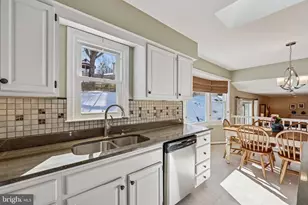 13647 Spinning Wheel Dr, Germantown, MD 20874 - Photo 19