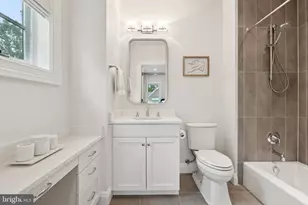 5120 Wessling Ln, Bethesda, MD 20814 - Photo 35