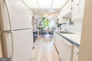 15300 Beaverbrook Ct, Silver Spring, MD 20906 - Photo 9