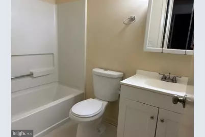 18501 Sweet Autumn Drive #101, Gaithersburg, MD 20879 - Photo 5