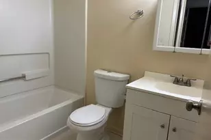 18501 Sweet Autumn Dr, Gaithersburg, MD 20879 - Photo 5