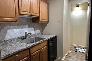 18501 Sweet Autumn Dr, Gaithersburg, MD 20879 - Photo 3