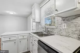 7802 Epsilon Dr, Derwood, MD 20855 - Photo 23