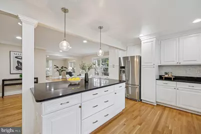 4902 Derussey Parkway, Chevy Chase, MD 20815 - Photo 15