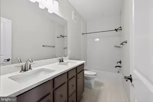 16116 Connors Wy, Rockville, MD 20855 - Photo 19