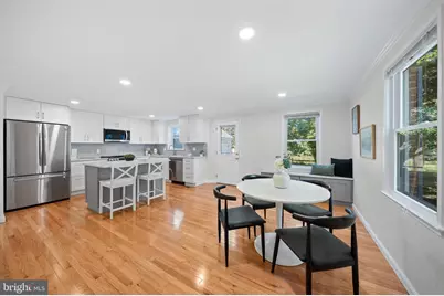 9329 Bentridge Avenue, Potomac, MD 20854 - Photo 5