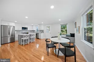 9329 Bentridge Ave, Potomac, MD 20854 - Photo 5