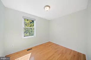 9329 Bentridge Ave, Potomac, MD 20854 - Photo 9