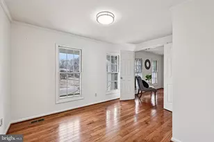 7716 Polara Pl, Derwood, MD 20855 - Photo 5