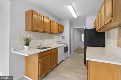 402 Girard Street #11, Gaithersburg, MD 20877 - Photo 11