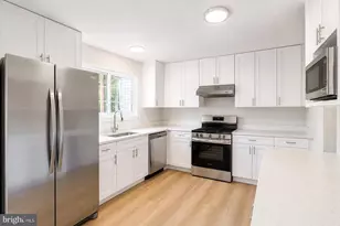 11 Noblewood Ct, Gaithersburg, MD 20878 - Photo 7