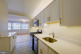 4515 Willard Ave, Chevy Chase, MD 20815 - Photo 17