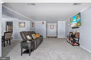 18913 Smoothstone Way, Montgomery Village, MD 20886 - Photo 9