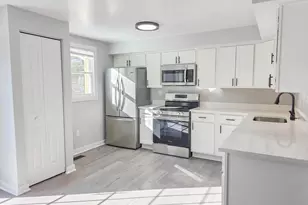 18736 Pintail Ln, Gaithersburg, MD 20879 - Photo 9