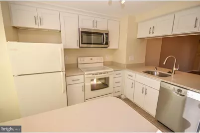 8711 Ravenglass Way, Montgomery Village, MD 20886 - Photo 11