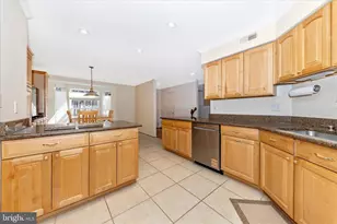 14440 Long Channel Cir, Germantown, MD 20874 - Photo 7