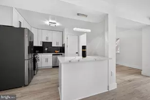 18611 Walkers Choice Rd, Gaithersburg, MD 20886 - Photo 9