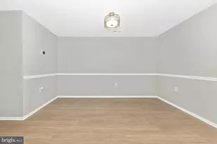 18131 Chalet Dr, Germantown, MD 20874 - Photo 17