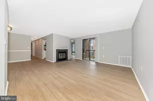 18131 Chalet Dr, Germantown, MD 20874 - Photo 9