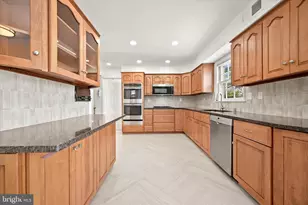 7507 Elmore Ln, Bethesda, MD 20817 - Photo 15