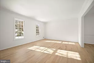 7507 Elmore Ln, Bethesda, MD 20817 - Photo 9