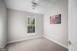 13768 Lambertina Pl, Rockville, MD 20850 - Photo 23