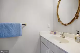 13768 Lambertina Pl, Rockville, MD 20850 - Photo 31