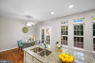 13768 Lambertina Pl, Rockville, MD 20850 - Photo 15