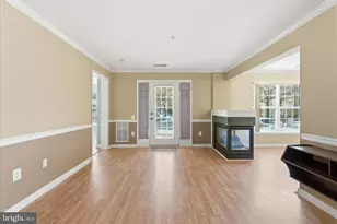 13401 Fountain Club Dr, Germantown, MD 20874 - Photo 3